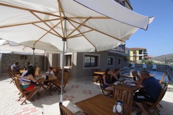 Sirius Mi Çeşme Extérieur photo